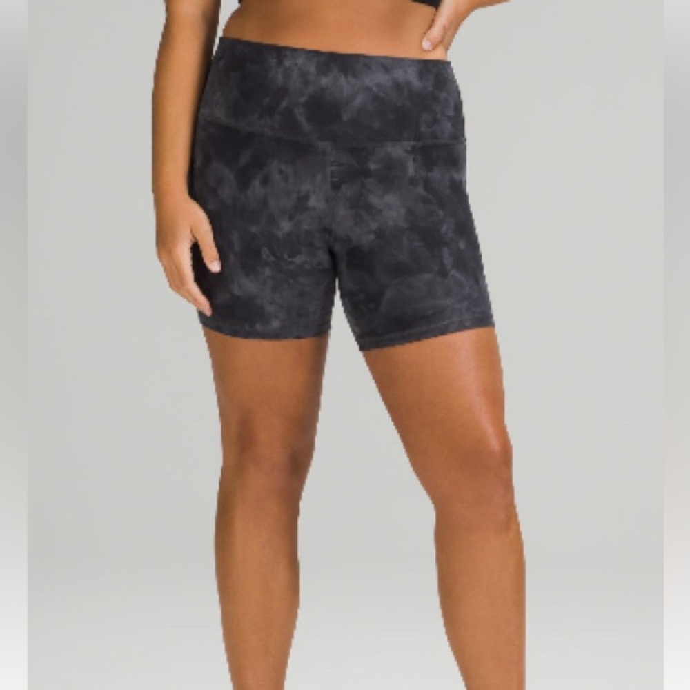Lululemon Align High Rise 6” Short - Picture 2 of 5